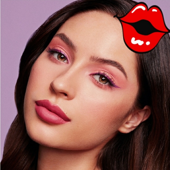 Kylie Cosmetics Stormi Flutter In Love Blush - Picture 6 of 7